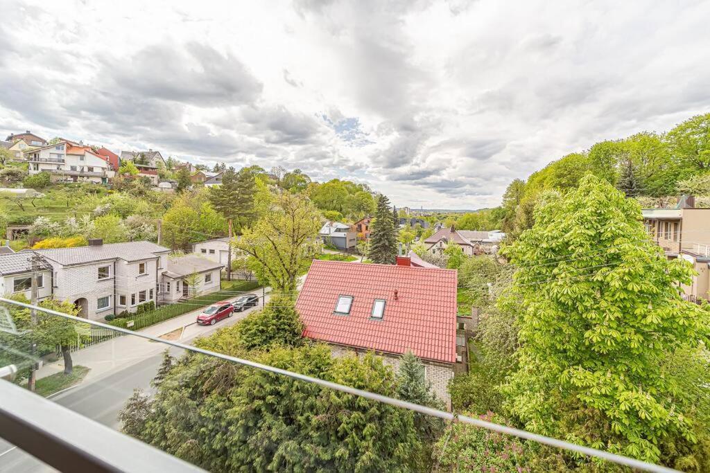 Sky Apartment With Free Parking And Balcony & Ac Kaunas Buitenkant foto