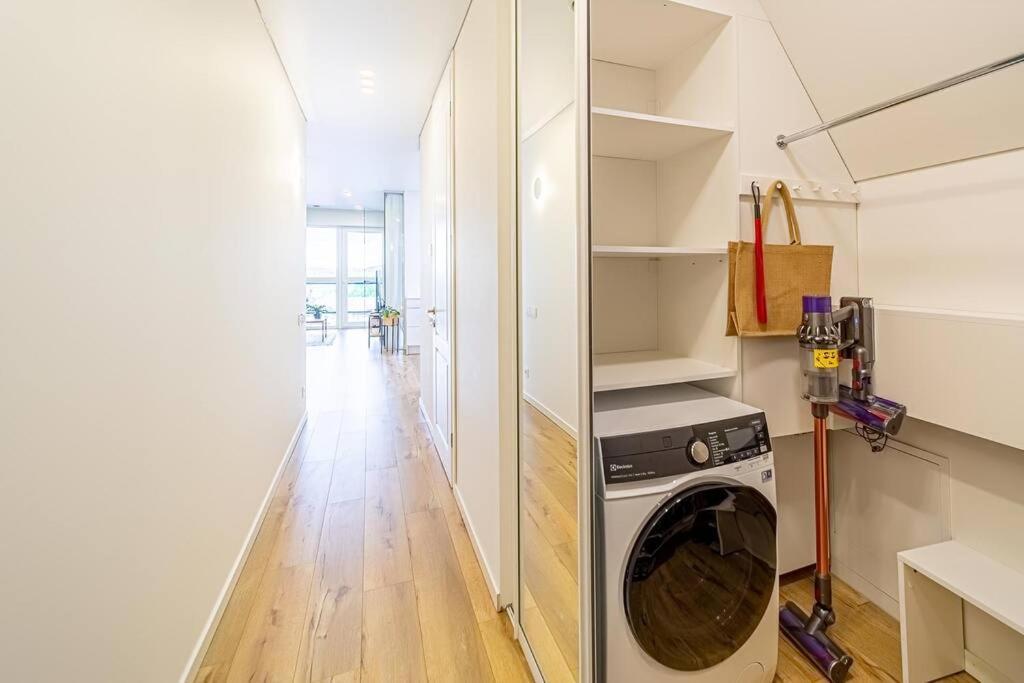Sky Apartment With Free Parking And Balcony & Ac Kaunas Buitenkant foto